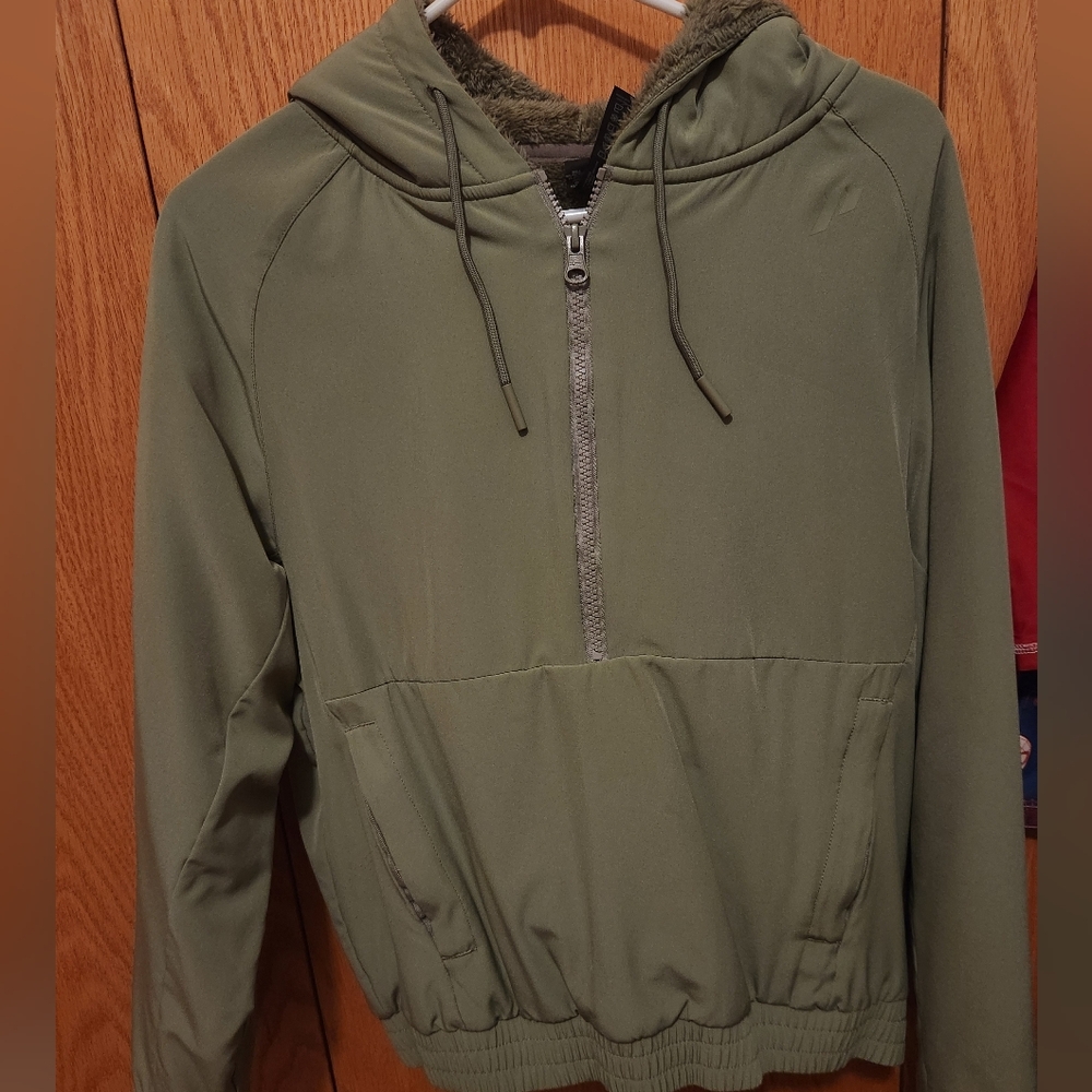 1st phorm pullover